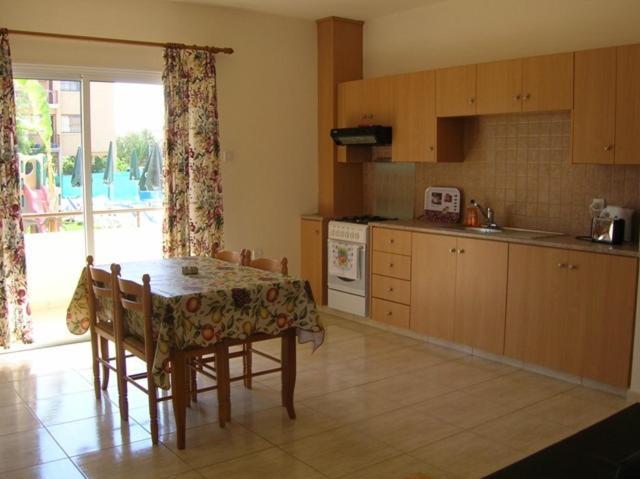 Marios Apartments Перволия Стая снимка