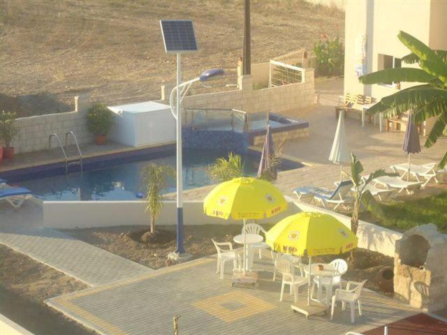 Marios Apartments Перволия Екстериор снимка
